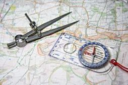 Karte und Kompass